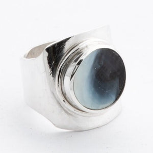LANTERNE ring by Anette Skaugen Guldager - Norwegian Jewelry