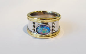 Expo Arte - White and Yellow Gold Ring with Gemstones. Rings - Norwegian Jewelry features artisan jewellery designers and goldsmiths from Norway. 