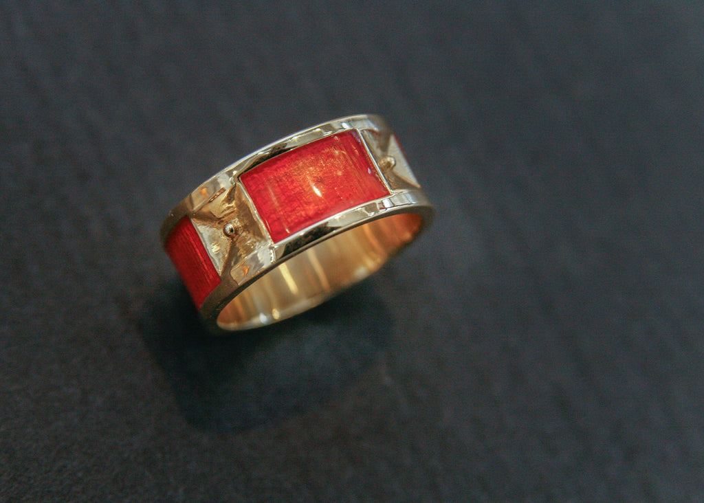 Expo Arte - Gold and Enamel Rings Rings - Norwegian Jewelry features artisan jewellery designers and goldsmiths from Norway. 