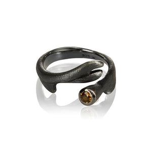 Root Ring by Vido Jewels - a Norwegian Jewelry designer located in Oslo, Norway. 