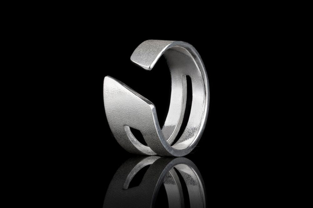 IGJ Design - Mountain Ring for Gentlemen Rings - Norwegian Jewelry features artisan jewellery designers and goldsmiths from Norway. 