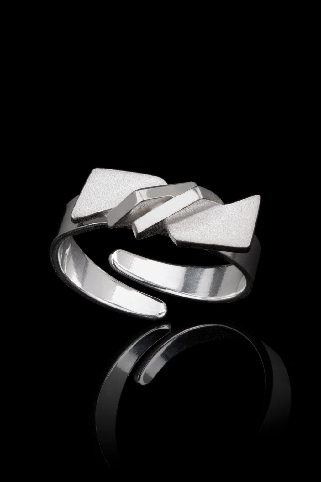 IGJ Design - Mountain Ring Rings - Norwegian Jewelry features artisan jewellery designers and goldsmiths from Norway. 
